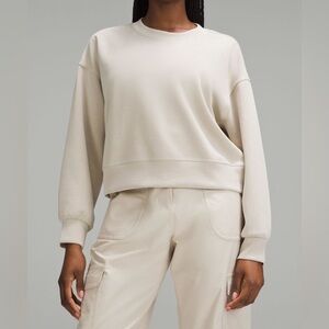 Lululemon Perfectly Oversized Crop Crew Softstream in Mojave Tan